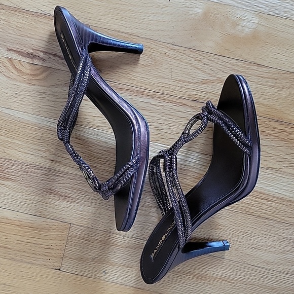 Excellent Condition Bandolino sandals size 8.5, 4" heel, brown - Picture 5 of 5